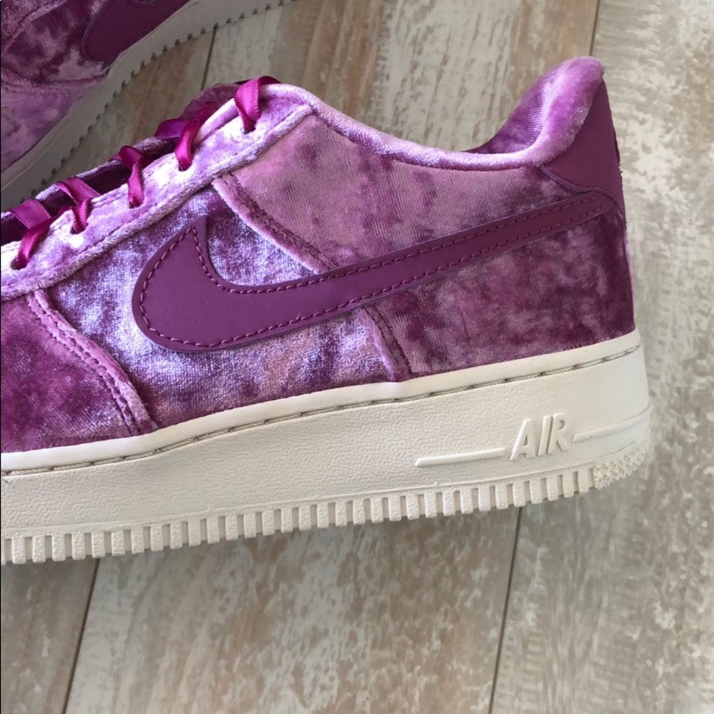 NWTNike Air Force 1 velvet berry! - Picture 7 of 7